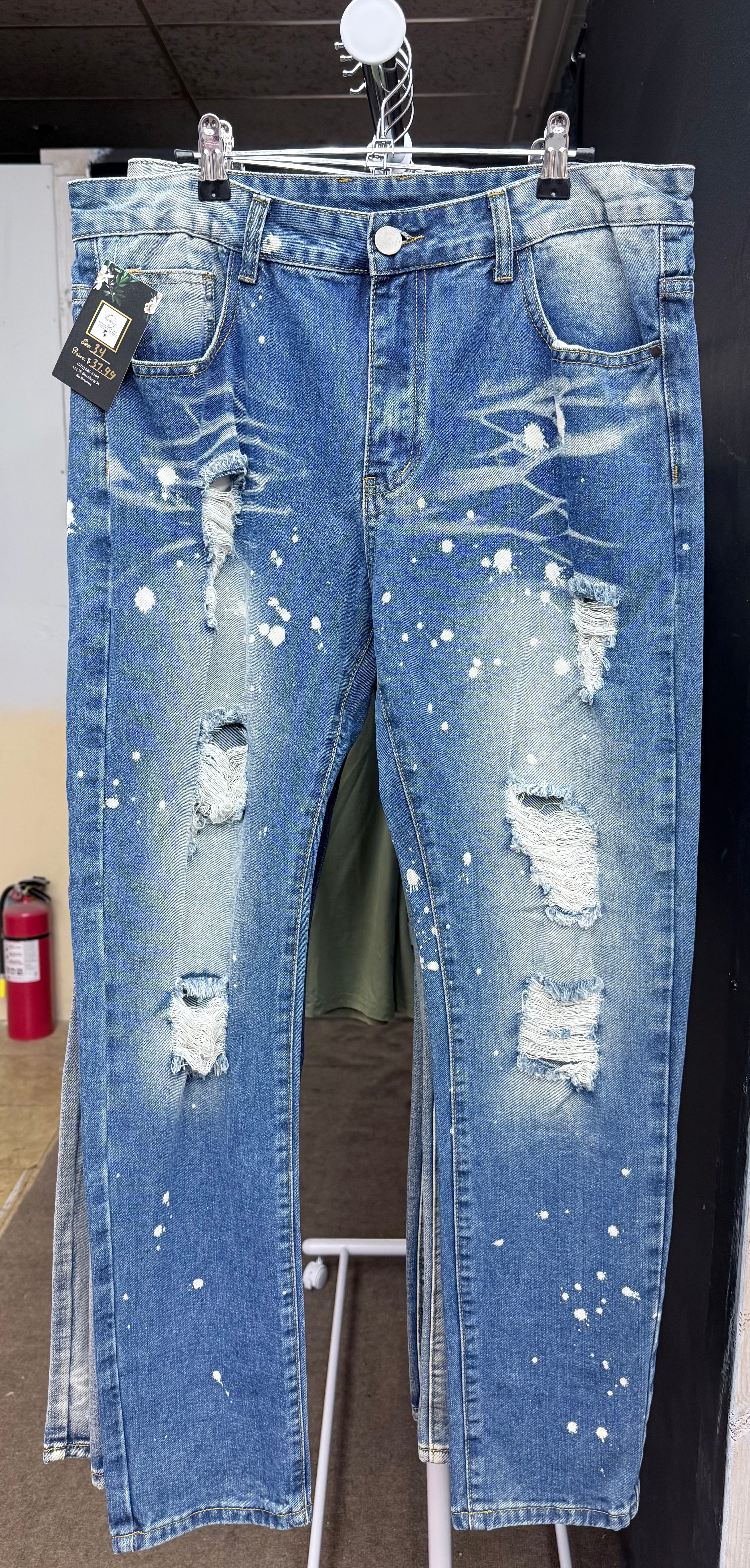 Urban Splash Distressed Slim Jeans